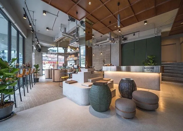 Hotel Goose Living Bts Phra Khanong 3*