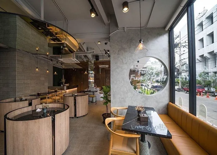 Goose Living Bts Phra Khanong 3* Bangkok