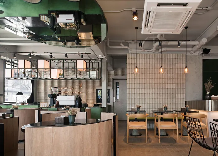 Hotel Goose Living Bts Phra Khanong 3*