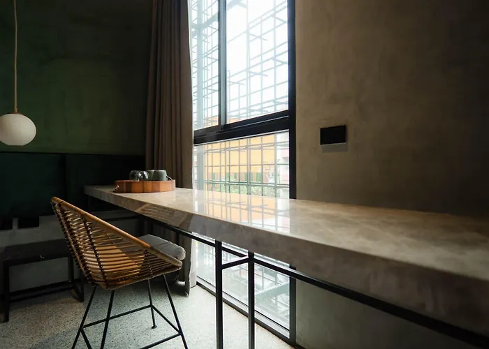 Goose Living Bts Phra Khanong Hotel 3*
