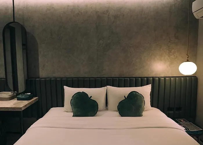 Hotel Goose Living Bts Phra Khanong
