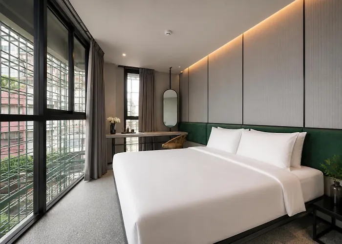 Goose Living Bts Phra Khanong Hotel Bangkok