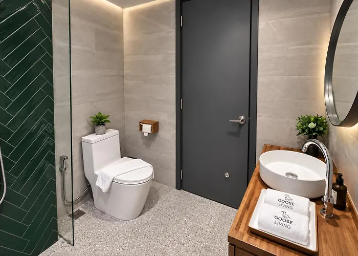 Goose Living Bts Phra Khanong Hotel 3*