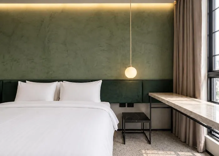 Hotel Goose Living Bts Phra Khanong 3*