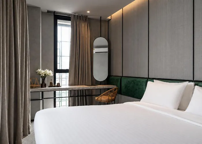 Goose Living Bts Phra Khanong 3* Bangkok